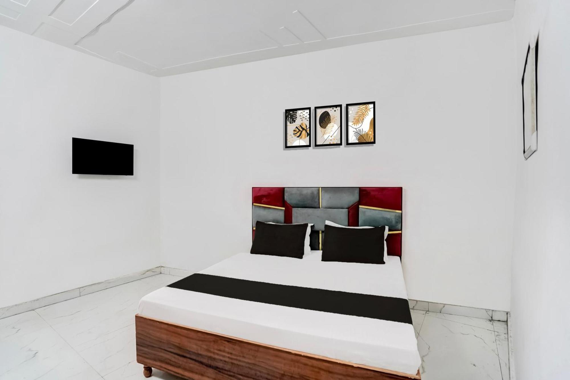 Super Hotel O Burari ニューデリー エクステリア 写真
